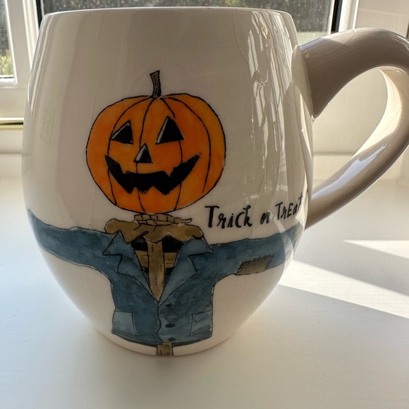 Rae Dunn by Magenta s/4 Halloween mugs. - Picture 2 of 13